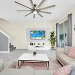 Luxury Townhouses 18 Minutes Away From Disney!