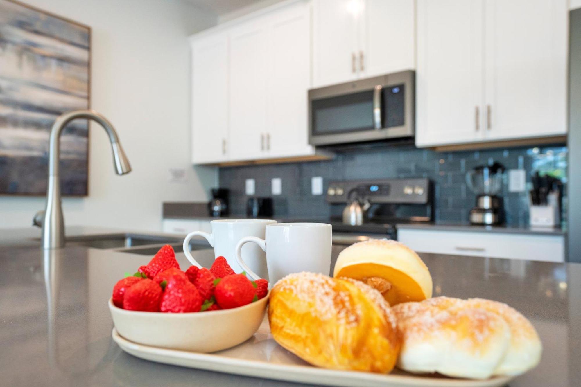 Luxury 18 Minutes Away From Disney! Holiday home Kissimmee