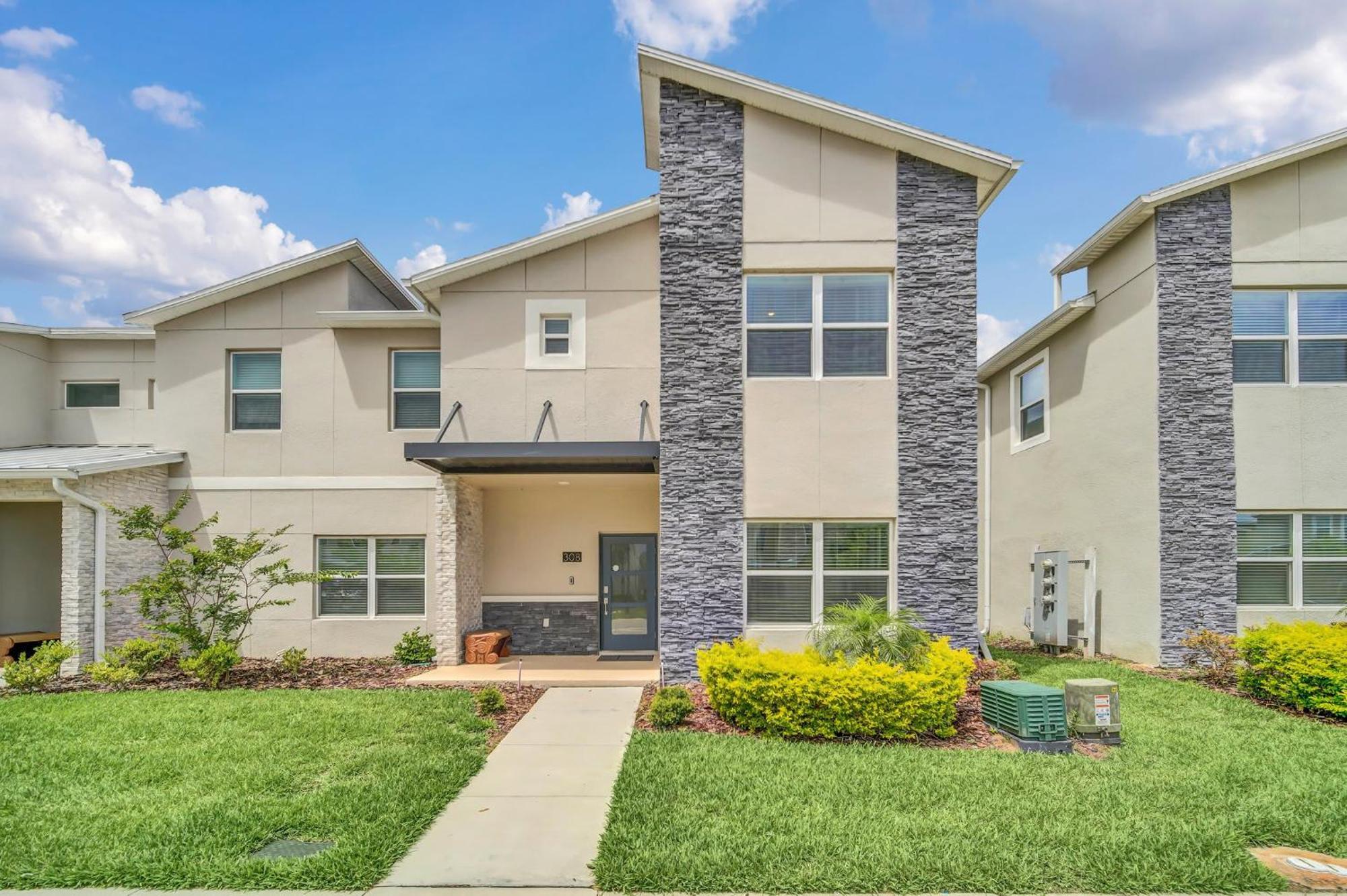 Luxury 18 Minutes Away From Disney! Holiday home *